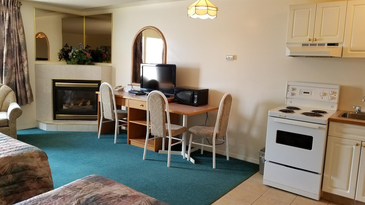 Western Budget Motel Cold Lake מראה חיצוני תמונה