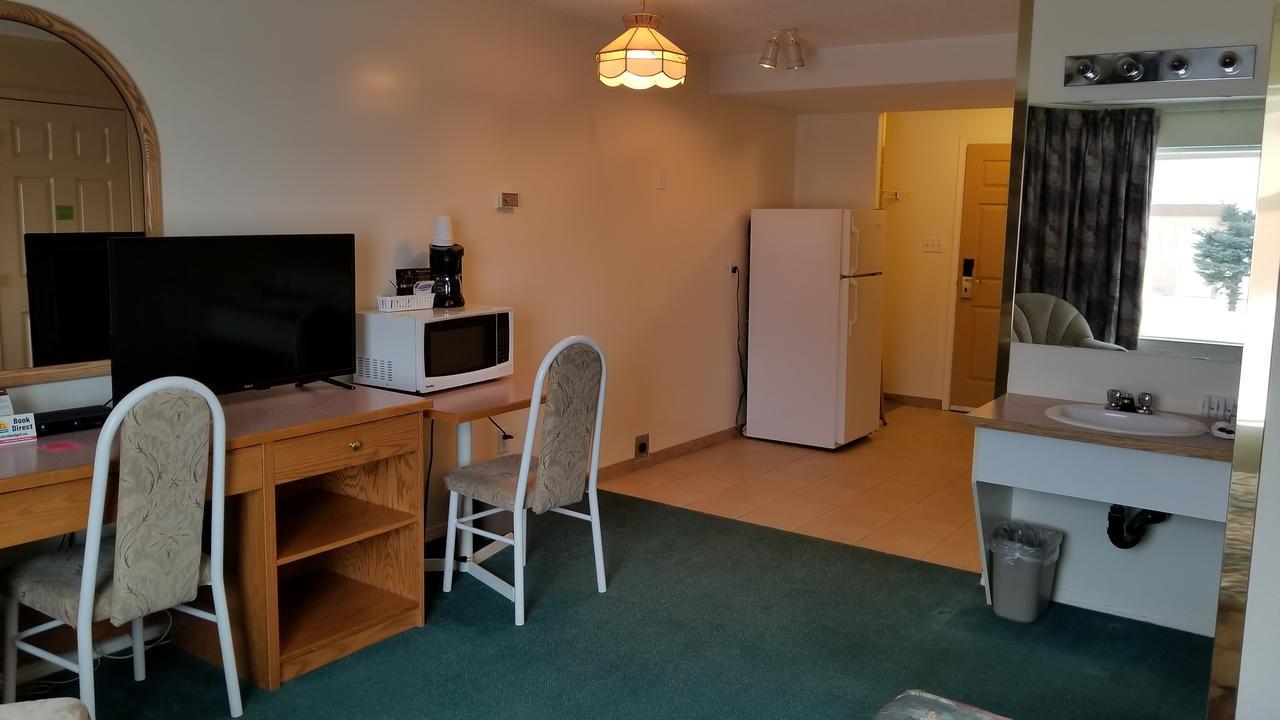 Western Budget Motel Cold Lake מראה חיצוני תמונה