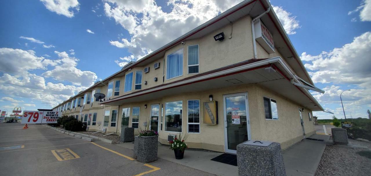 Western Budget Motel Cold Lake מראה חיצוני תמונה